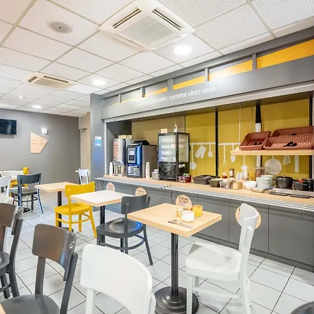B&B Hotel Hyeres ホテル