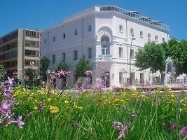 ホテル B&B Hotel Hyeres イエール