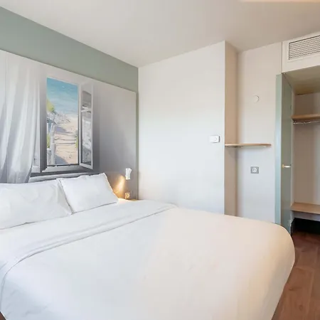 B&B Hotel Hyeres 호텔 히에레