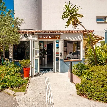B&B Hotel Hyeres 호텔 2*