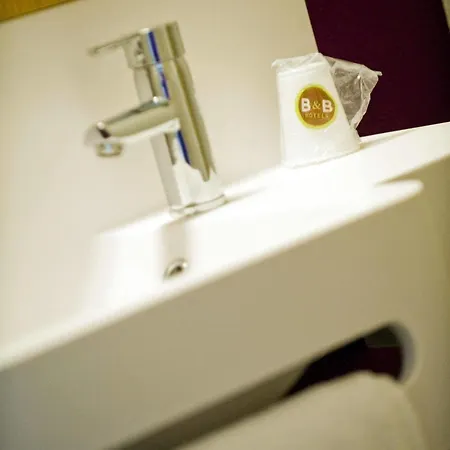 Hotel B&B Hôtel Hyeres Hyères