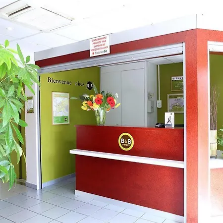 B&B Hotel Hyeres 호텔 히에레