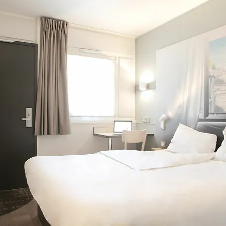 호텔 B&B Hotel Hyeres 히에레